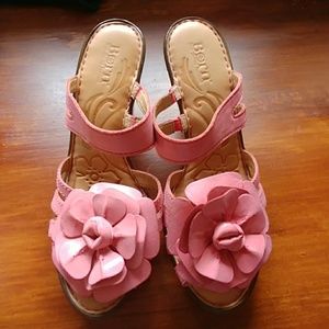 Born flower shoes pink